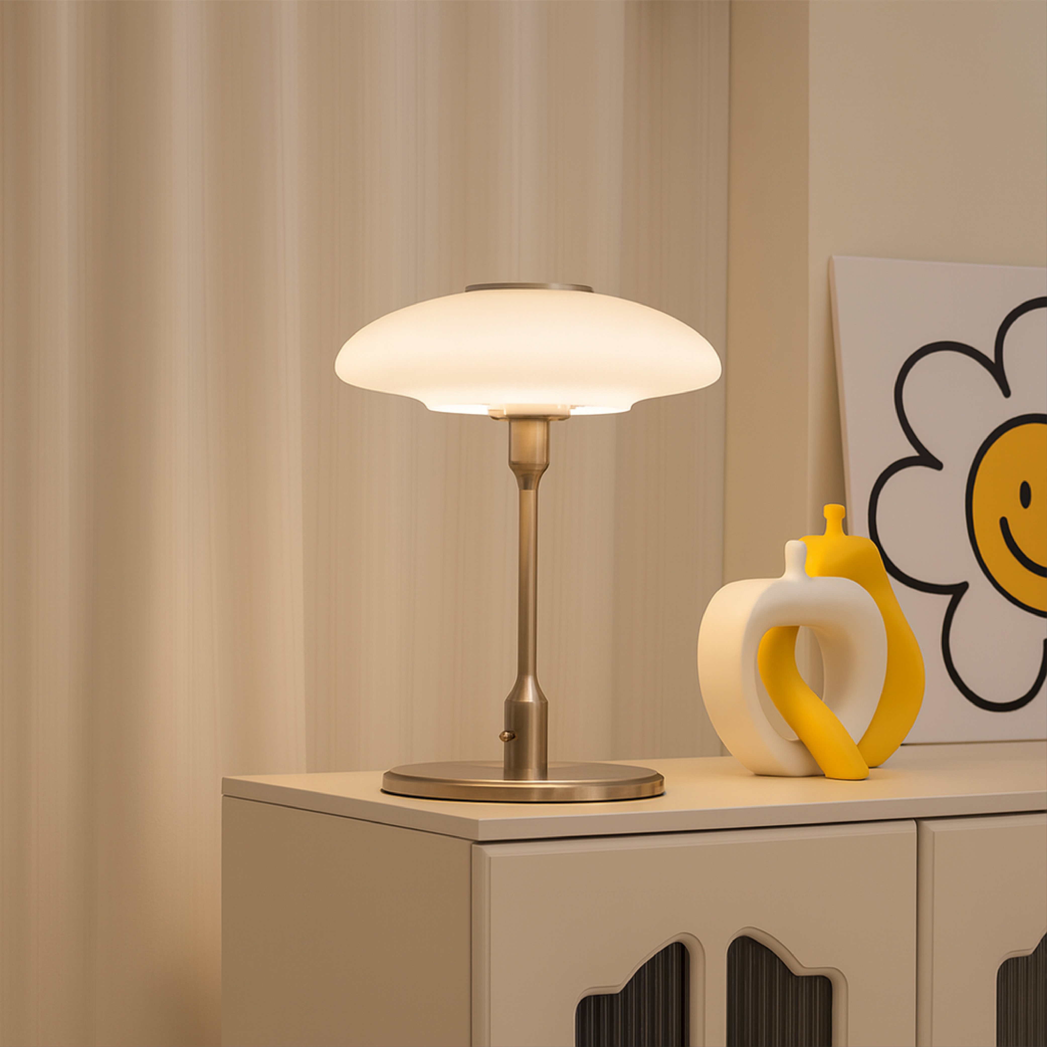 Lampe de table design suédoise
