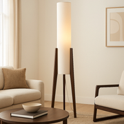 Lampe sur pied en noyer massif